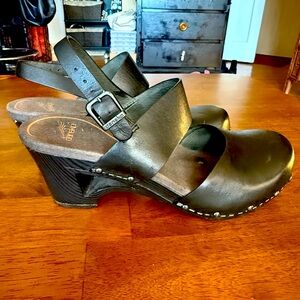 Dansko Thea mary jane wedge heel ankle strap sandal black 39